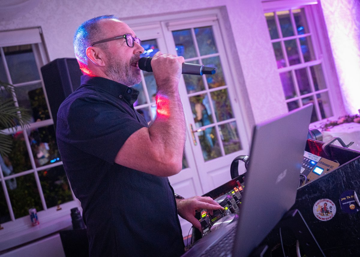 DJ Enda Wedding Shot 4